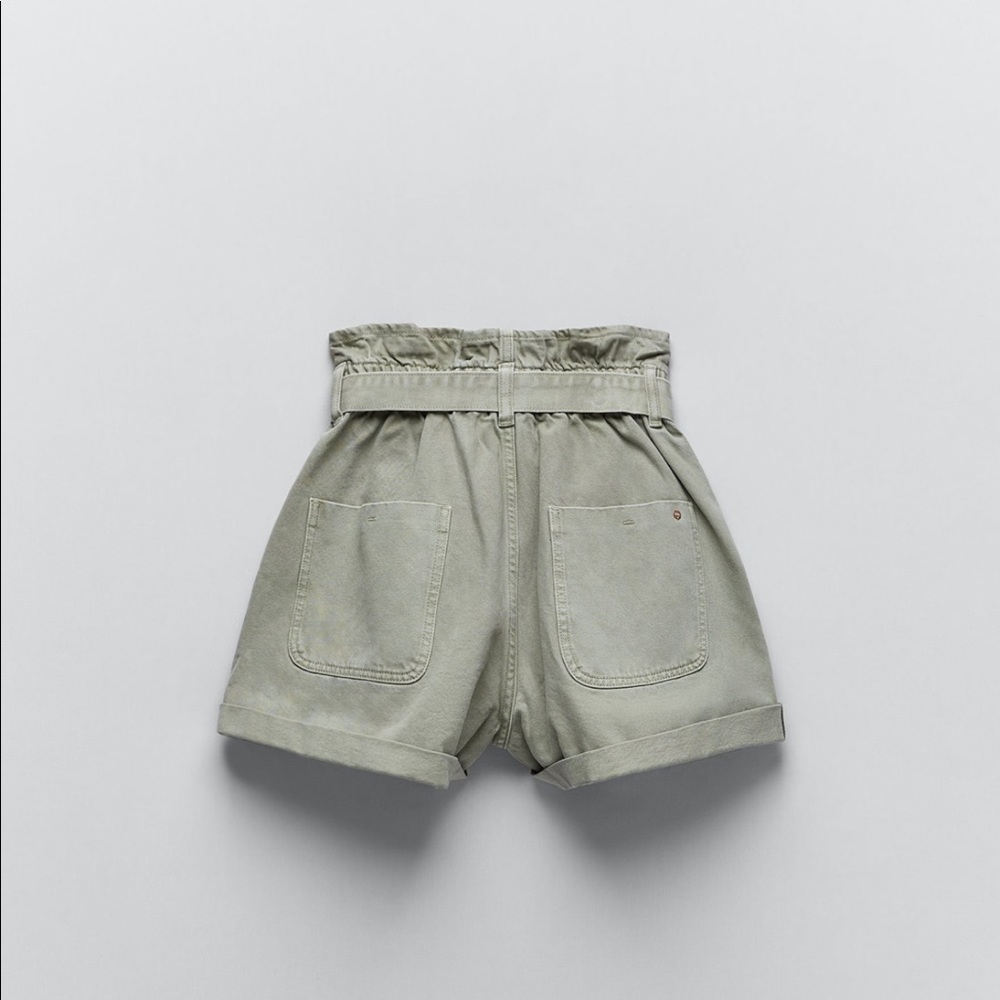 ✨Zara Paperbag Denim Shorts✨ - Picture 4 of 8